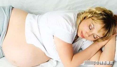 胎儿|怀孕几个月容易脐带绕颈? 牢记这些症状, 孕妈别疏忽