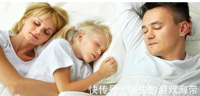 年龄|“3岁分床5岁分房”害了太多孩子!分床的最佳年龄到底是多大