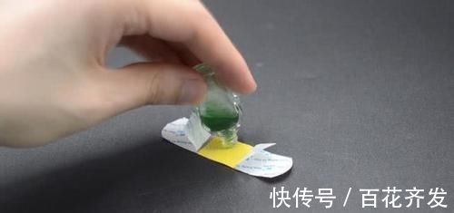 蚊子叮咬|衣服上贴个创可贴，太聪明了，解决很多男人女人的困扰，涨知识了