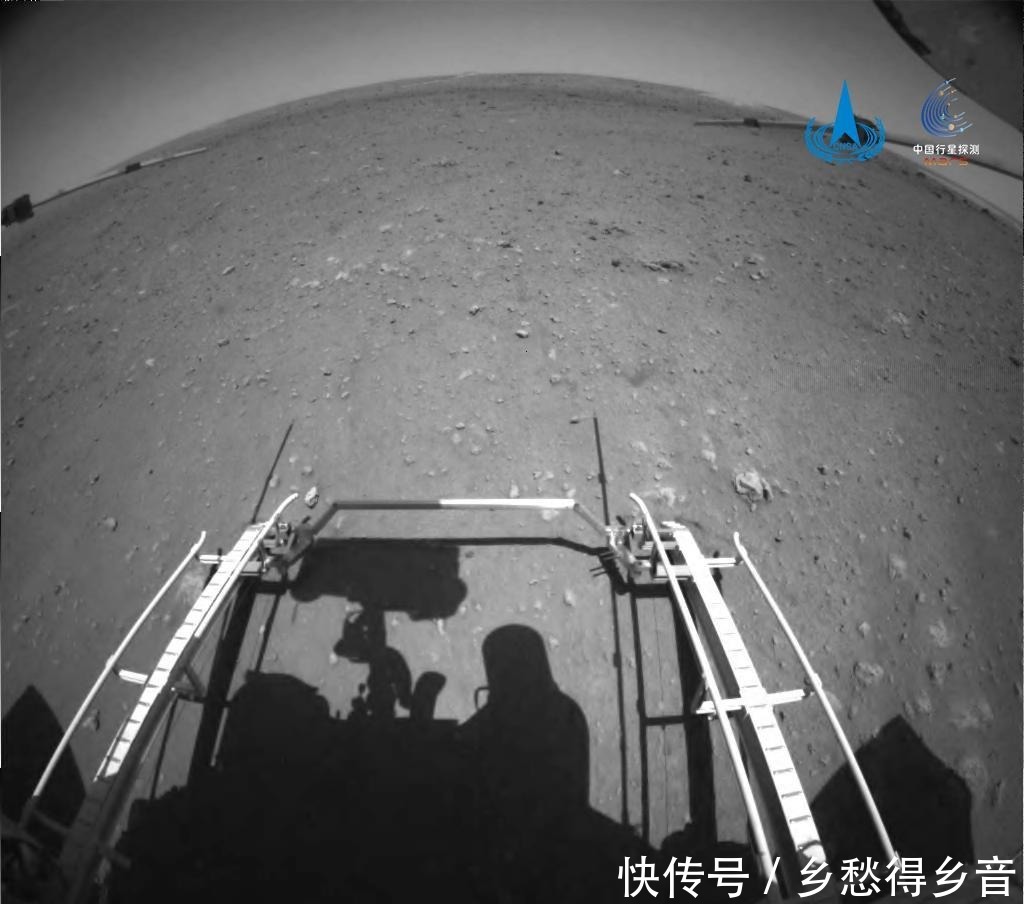 探测 中国火星车开起来了!