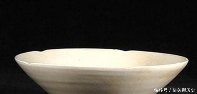 碗底|马未都:我去喝面茶,相中了人家的碗,趁人不注意偷看了一下碗底