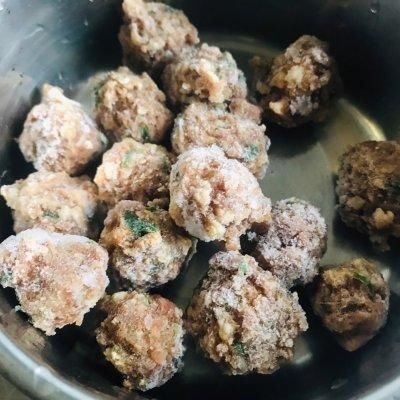 #饕餮美味视觉盛宴#家乐浓汤宝版萝卜丸子汤