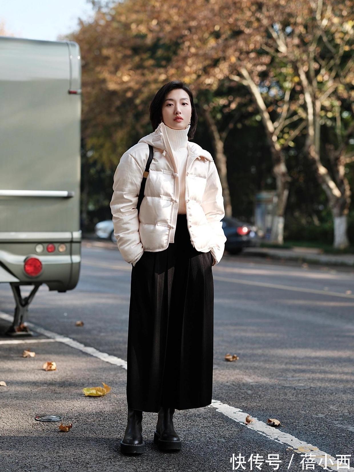 阔腿裤 冬季羽绒服别乱叠穿,学时尚博主做减法,简约的穿搭更适合普通人