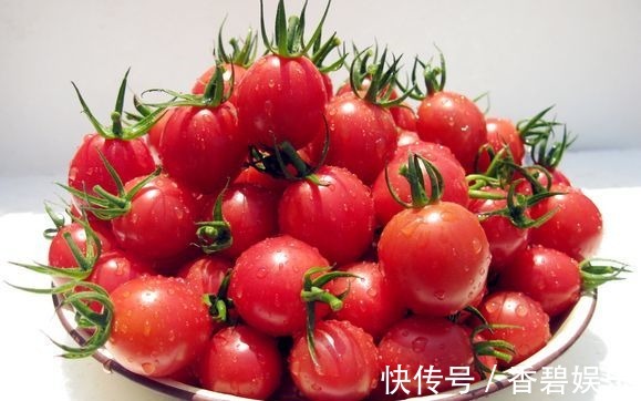 圣女果|中年人想要身体好,要坚持吃3种食物,美白护肤、淡化皱纹!