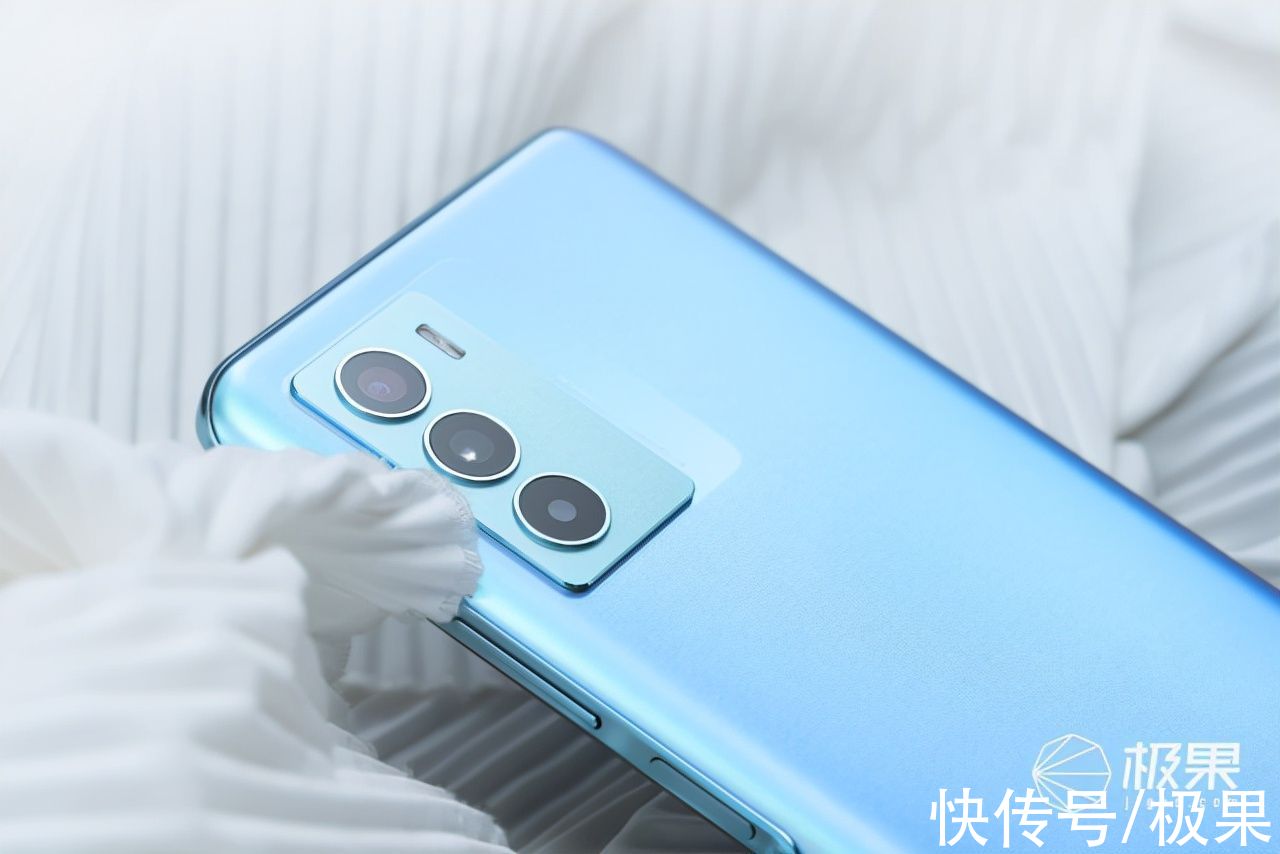 t1|vivo T1真机上手：骁龙778G+5000mAh大电池，1799售价很亲民