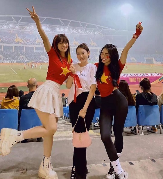 比赛|网红疯狂打Call!国足1-3越南现场美女云集,球迷:场内外完败