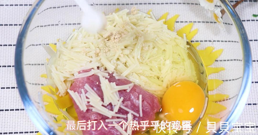 早餐别喝粥了，一口吃进10种营养，补钙又补锌，宝宝长个又聪明