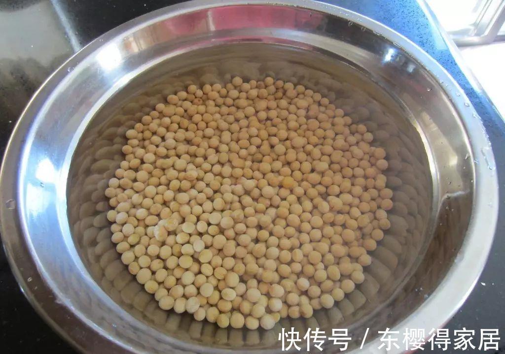 养花肥|怎么制作低成本高效养花肥?准备黄豆、鱼肠,这么干就成了