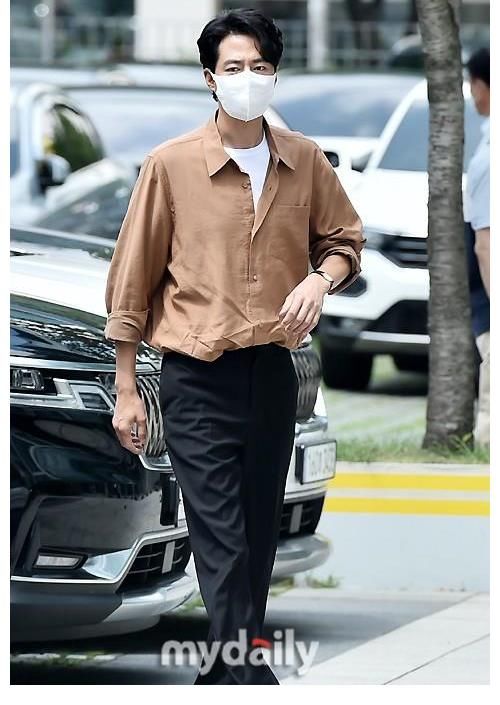 md|「MD PHOTO」 赵寅成等韩国艺人出演《两点出逃》节目