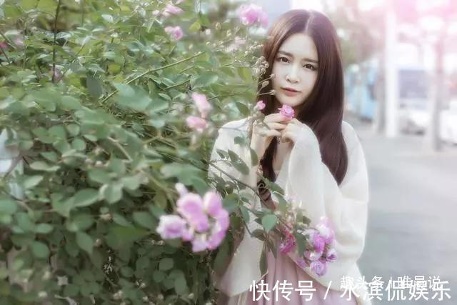 首饰$“老婆,不就是一套首饰,丢了再买”“不!这得报警处理”