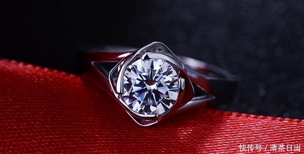 春光灿烂,不及钻戒闪耀,爱她怎少得了它