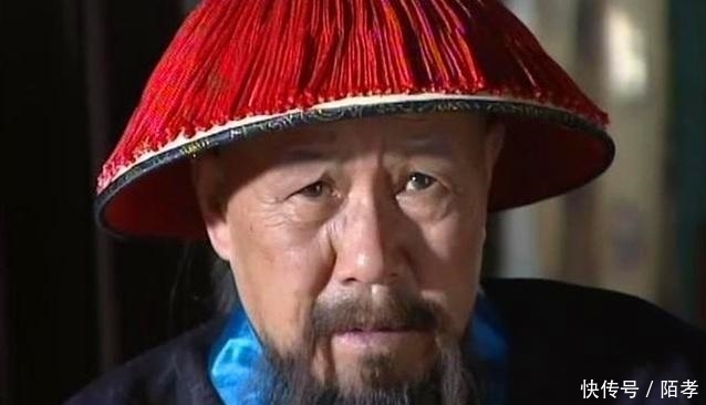 异样|曾国藩见地上青草颜色异样，下令用热汤灌入，随后哀嚎声四起