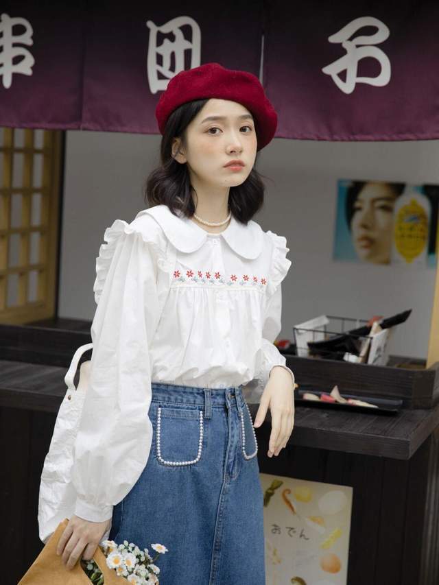 小个子 换季到底怎么穿?卡其色风衣+牛仔裙,日系又复古,美翻整个秋天