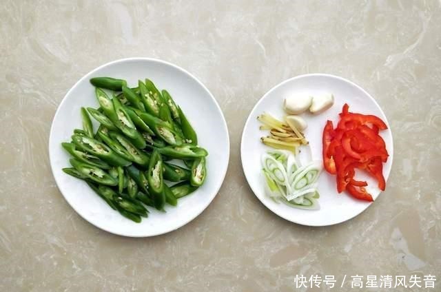 道菜|这道菜太下饭了,麻辣鲜香的家常小炒肉,香酥可口甜咸适中,好吃