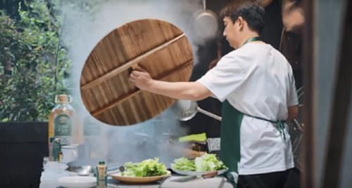 鸡爪|那姐一句无心之言，点破黄小厨真实厨艺