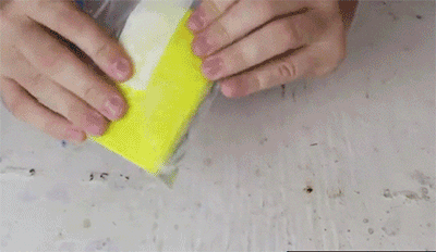 百洁布|洗衣服时不小心把卫生纸洗了？教你一招，轻松去除碎纸屑