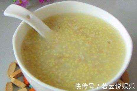 小米粥|煮小米粥时，很多人忘记了“这一步”，难怪煮出来不黏稠