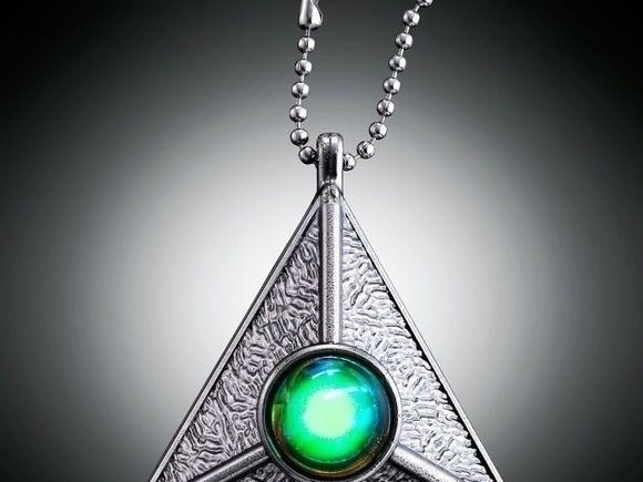 雷欧奥特曼|盘点奥特曼中最奇葩的变身器,迪迦是闪光棒,赛罗是眼镜!