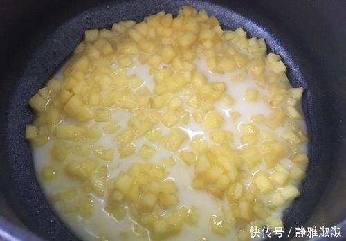 剩下的饺子皮别扔了,简单一做,酥到掉渣,简单营养又美味