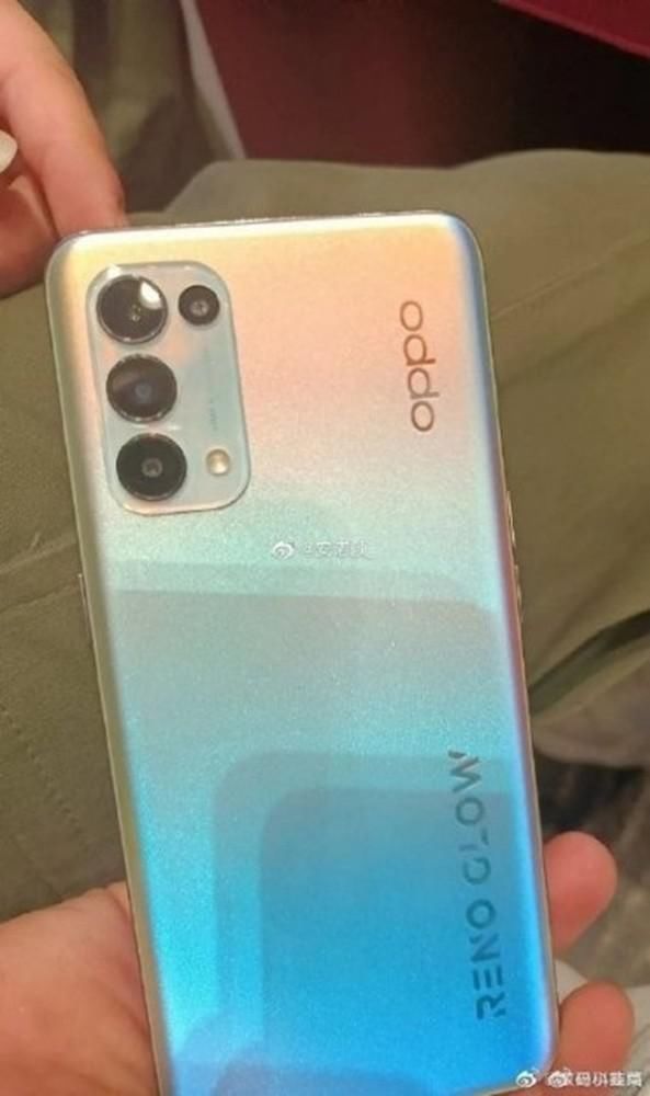 OPPO|OPPO Reno 5真机曝光 蓝粉渐变搭配晶钻工艺颜值很高