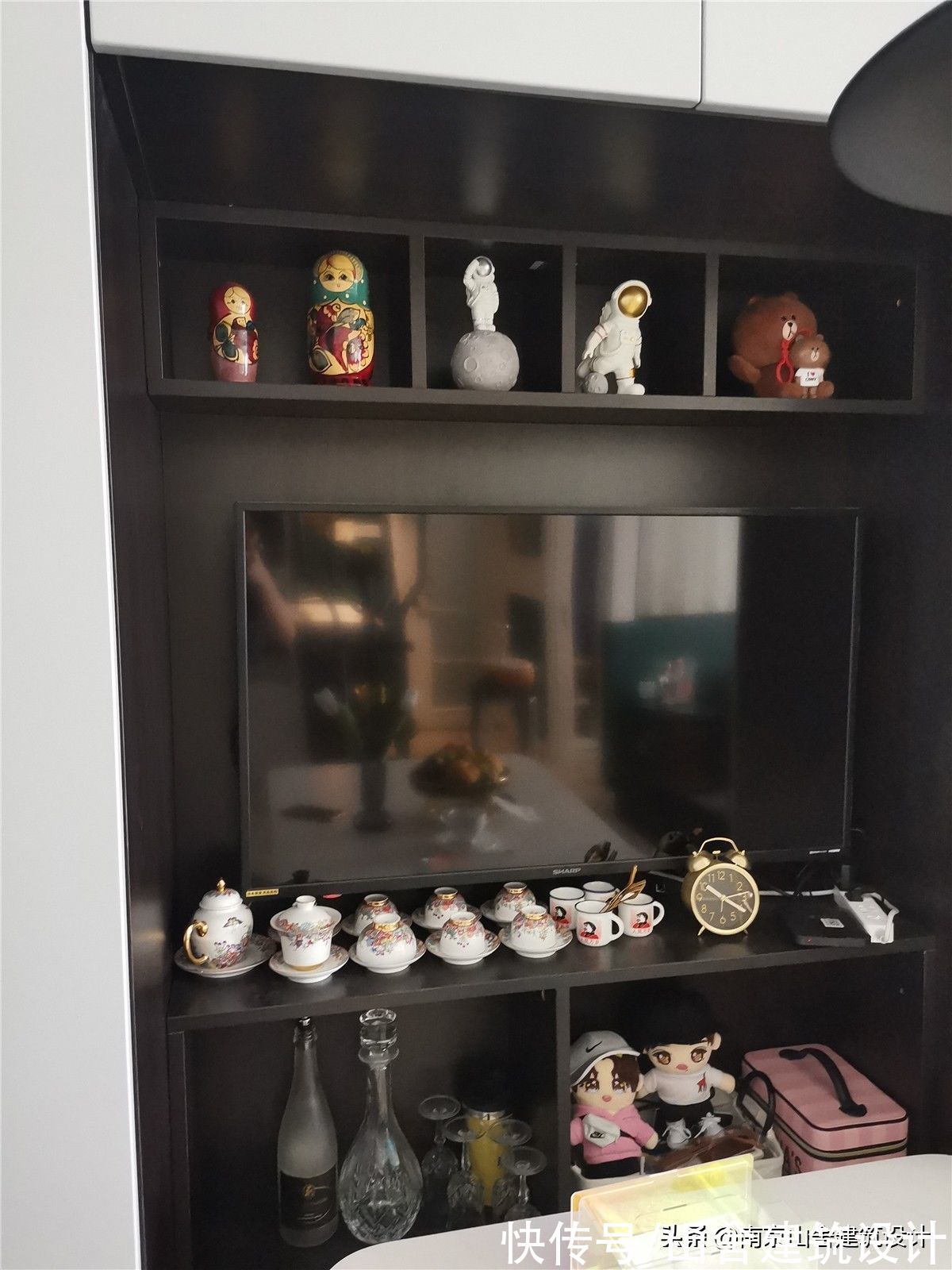 纱帘|现代灰遇上复古绿,混搭出的有色之家