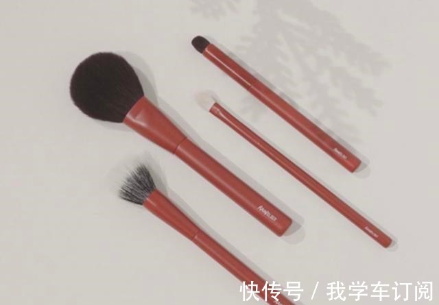 国产品牌 瞒不住了!这些真香的国产彩妆!