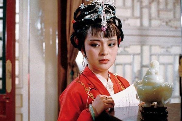 黛玉$贾家3春,为何只有探春违背王夫人搜查令?关灯开门:暗中有只眼