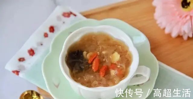 tremell发现了藏在身边的“天然安眠药”,冷静下来,自然地睡到醒来