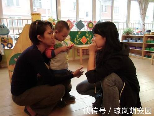 劝退|3岁宝宝被幼儿园劝退,家长求情被拒后晒出聊天记录,网友:活该