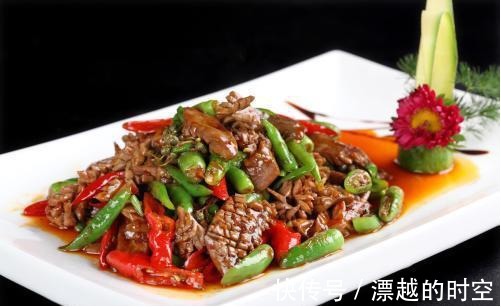 香味十足的几道家常菜，好吃不腻人，解馋下饭，家人吃的津津有味