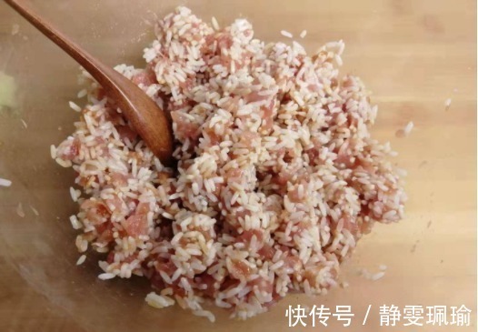 糯米不要包粽子,换种独特做法,简单一包,3斤糯米都不够吃