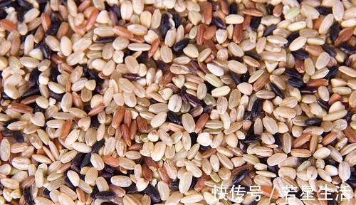 吃法|吃粗粮能控血糖?老实说:这2种错误吃法反而升糖