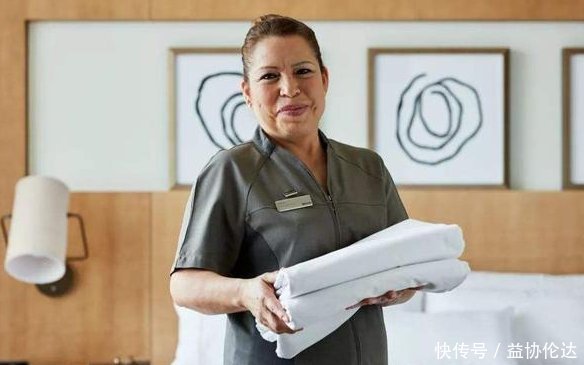 中年|住酒店时,有几样东西不能碰,否则一不小心可能就要“被动”消费