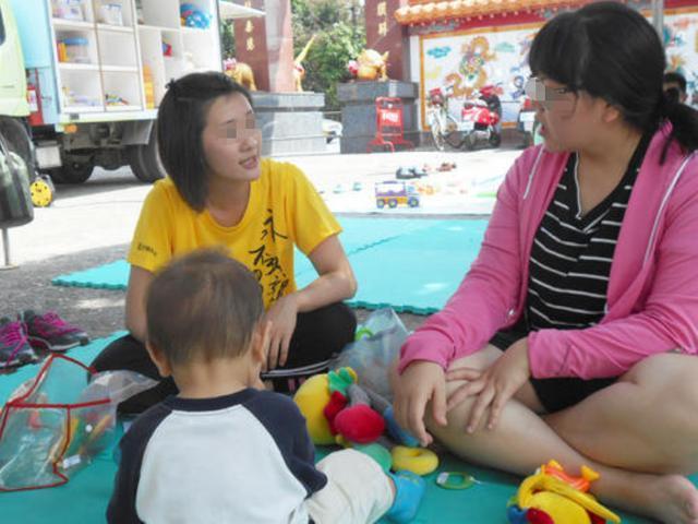 孩子|两个同龄宝宝相遇,体型差距让宝妈难以置信,网友完全是S和L