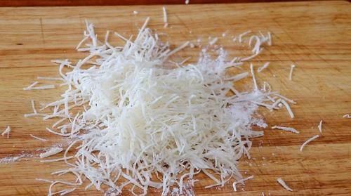 1个梨，一点冰糖，记住这个配方，你也能吃到素燕窝