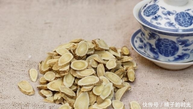 泡水|黄芪泡水好处颇多，这几类人避免“接触”，可能会有“副作用”