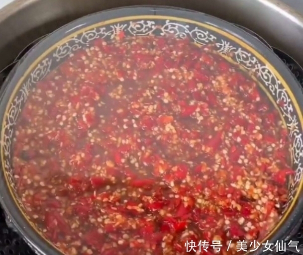 辣椒酱|每年秋天,妈妈会用这辣椒做辣椒酱,越辣越香,辣到爽为止