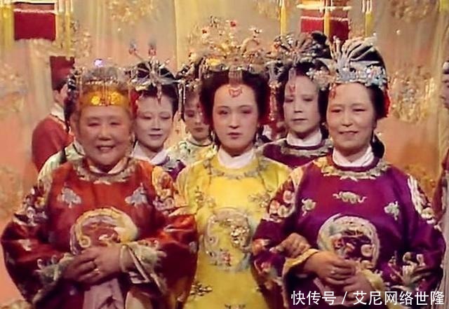 金库|红楼梦:养着一位贵妃有多难?看看贾府,几乎掏空了自家的金库