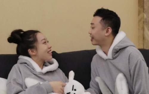 王斯然情绪崩溃，拒绝给孩子喂奶，婆婆不高兴，GAI夹在中间难做人