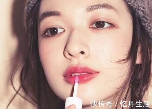 眉笔|日常淡妆应该怎么化?只需要3样化妆品,新手也能化出“伪素颜”