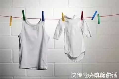 白色的衣服容易脏和发黄，有了这一招，不管什么颜色都变干净