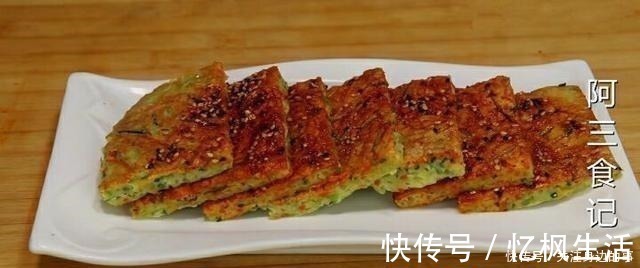 辣椒油|太香了,这才是黄瓜最好吃的做法,不炒也不腌,营养开胃又解馋!