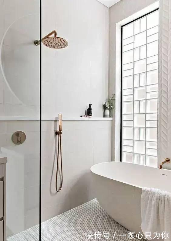 矮墙|卫生间做收纳,砌个10cm薄墙,什么都能放,一点不比壁龛差!