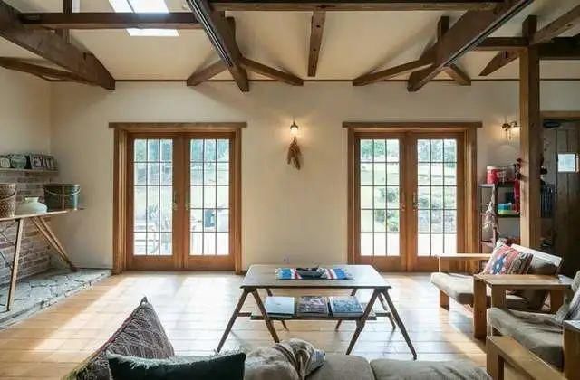 庭院|与毛小孩一同庭院嬉戏!日本复古乡村风平房翻新