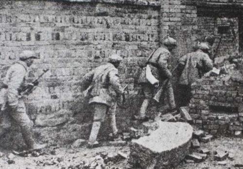 伤亡|几千发炮弹落到敌阵地,工事却没摧毁,几经侦查我军才得知原因