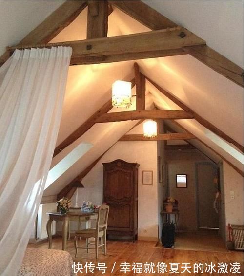 轻简|走进演员袁立的豪宅,家里没有一件现代化家具,真有一种穿越感