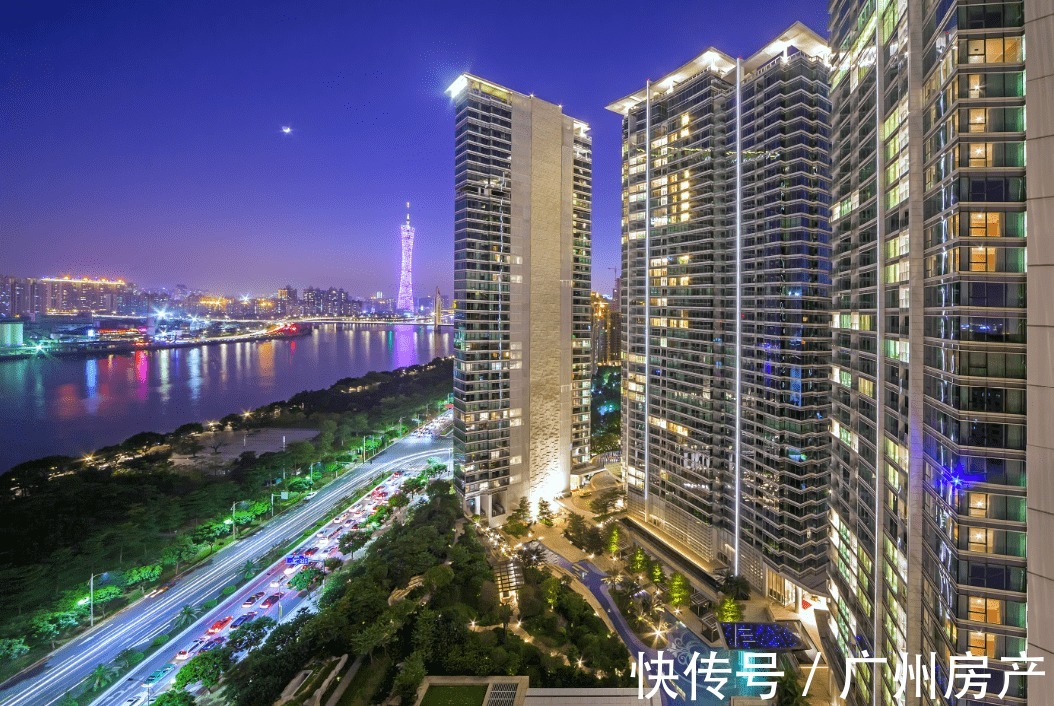 居所|大师手笔!这套CBD顶复,才是打开塔尖居所的正确方式