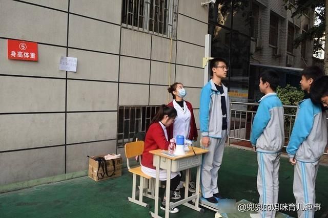 高峰期|这3个现象并不意味孩子会长高,可能还会停止长个,家长别大意
