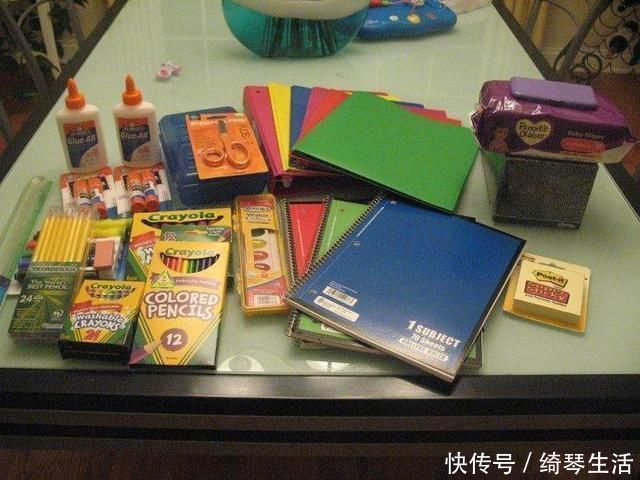 书皮|家长别乱翻孩子的书包,包中世界“精彩无比”,你会被气笑的