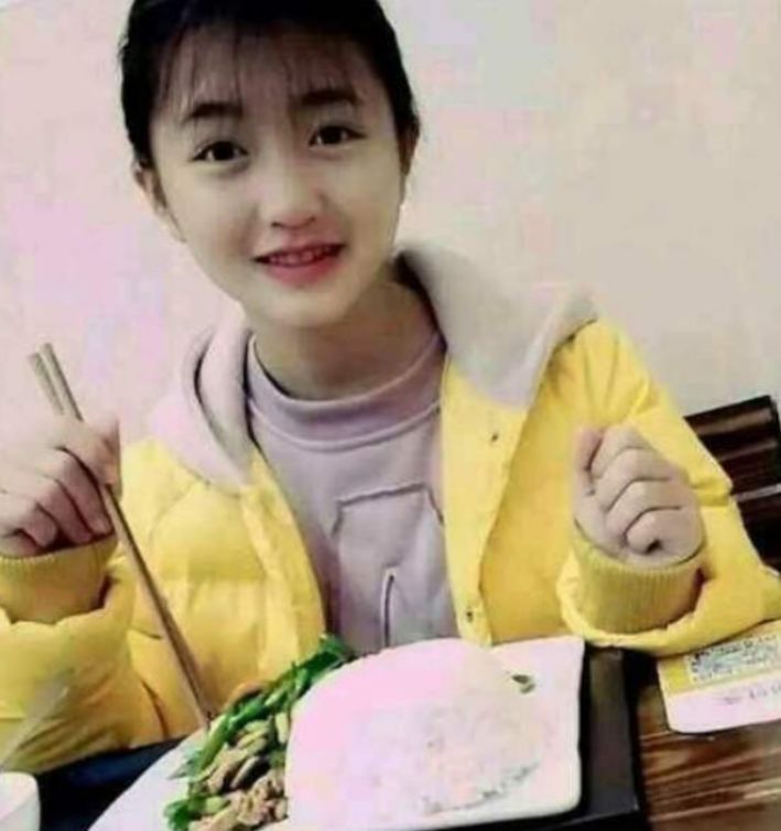 變形計:“最美農村女孩”長大,顏值越來越高,被城市哥哥捧在手